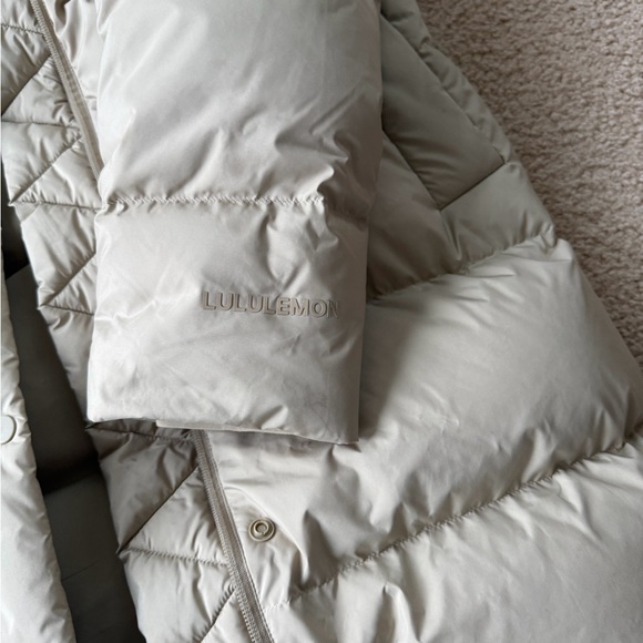 Lululemon wunder puff jacket long sleeve - Picture 2 of 4